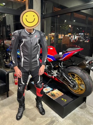 新作・レーシングスーツを解説します！：KUSHITANI三鷹店 | KUSHITANI