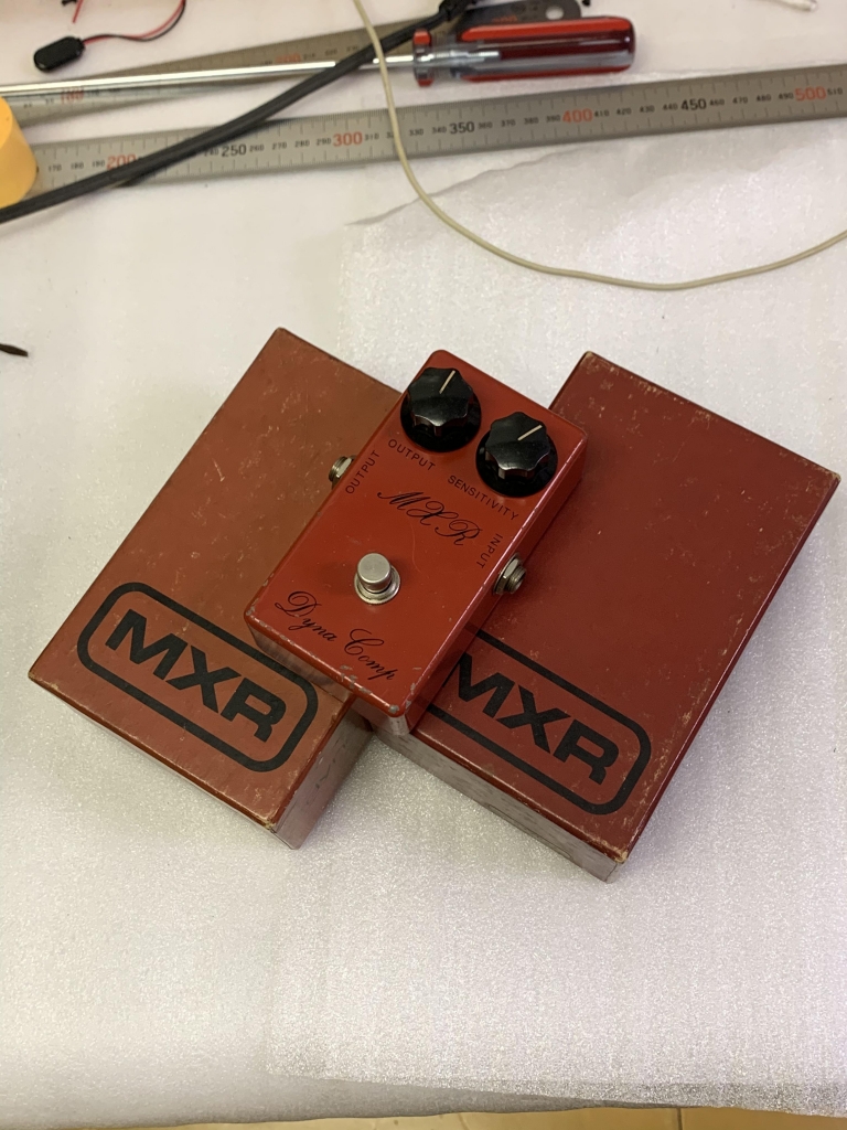 MXR Dyna Comp を弾き比べる | ギターの音が聴こえたら。