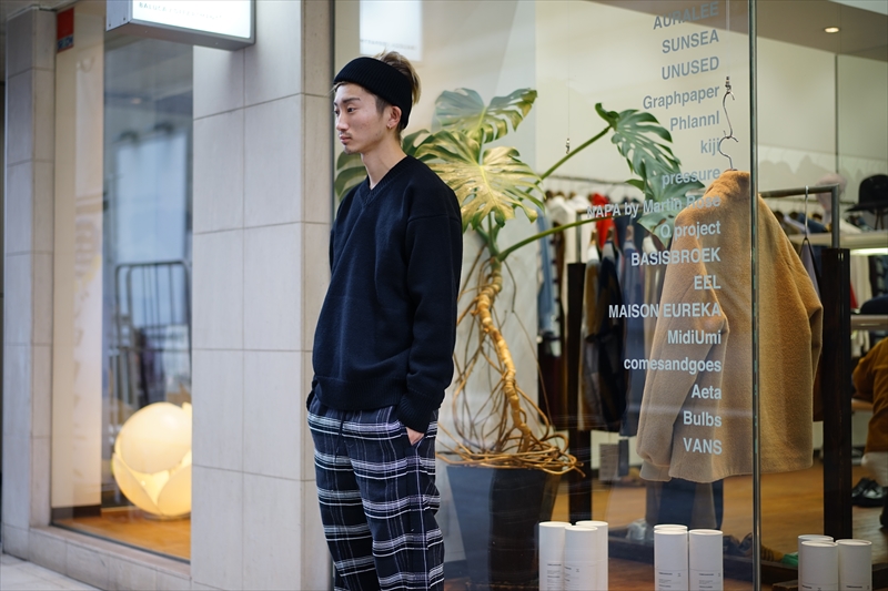 AURALEE(オーラリー)の名作、 FELT WOOL YARN KNIT V NECK P/Oのご紹介