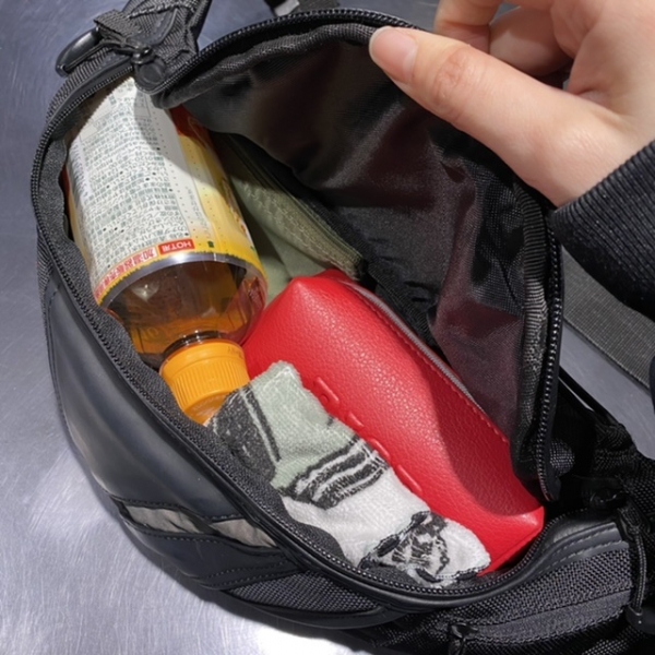 ウエストバッグの使い方：KUSHITANI 横浜店 | KUSHITANI PERFORMANCE