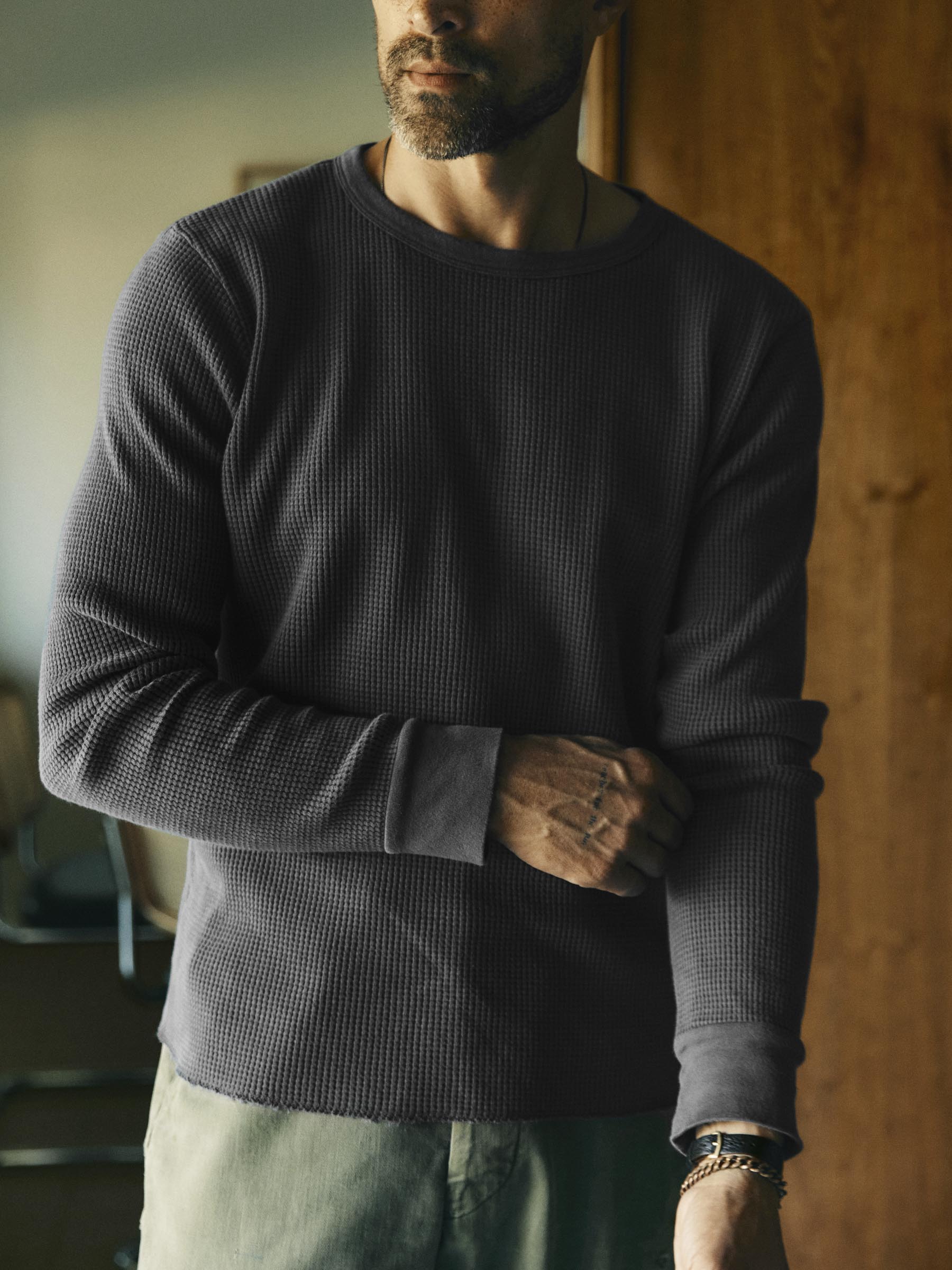 long sleeve thermal crew in faded black – imogene + willie