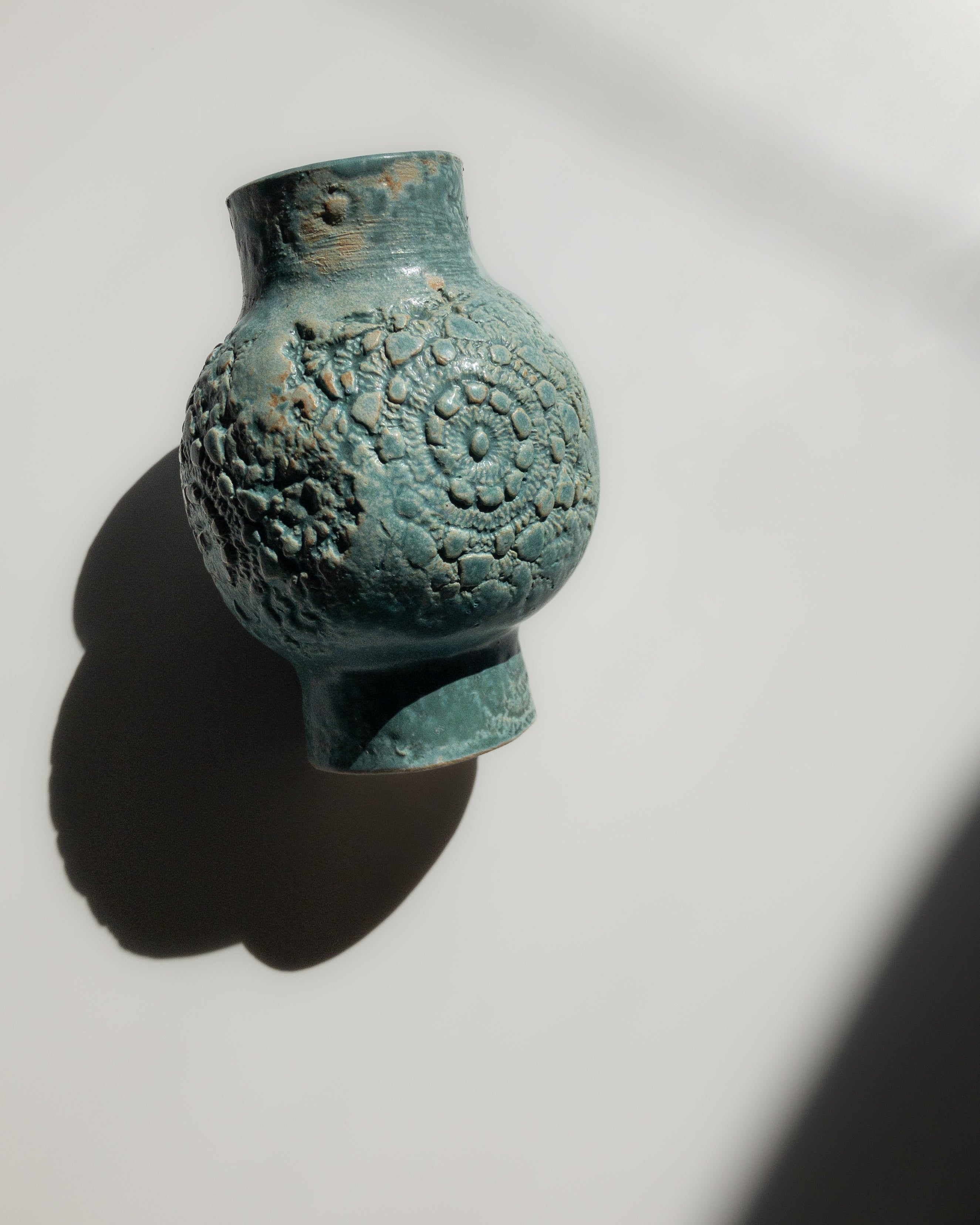 エメラルドグリーン ヴィンデージ陶器の花瓶 – ing a song song