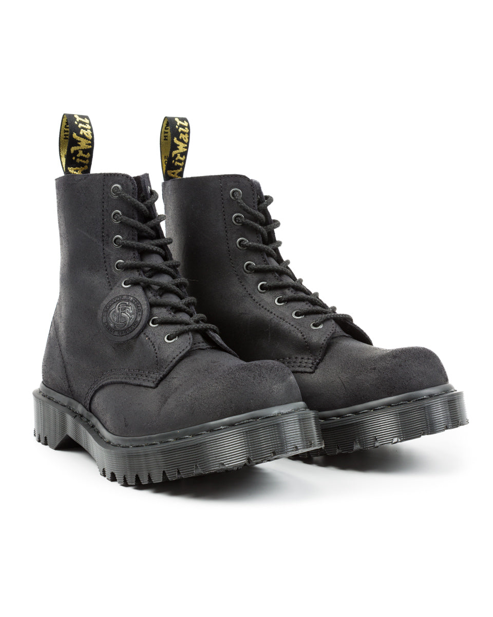 1460 Made in England Lace Up Boots - Black Waxy Commander
