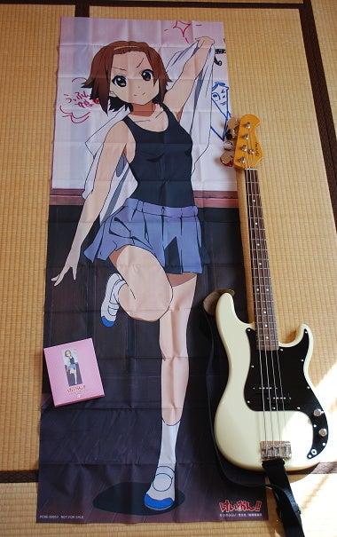 けいおん!!】等身大布ポスターのあまりの大きさに度肝を抜かれた件 他