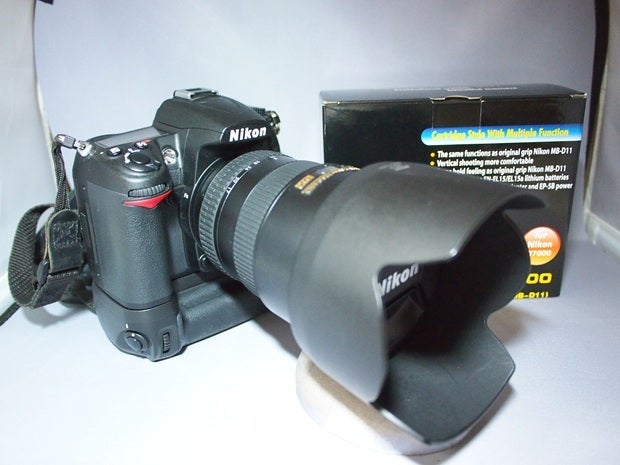 ニコン D7000用MB-D11互換バッテリーグリップがやってきたっ！ | 舞珍