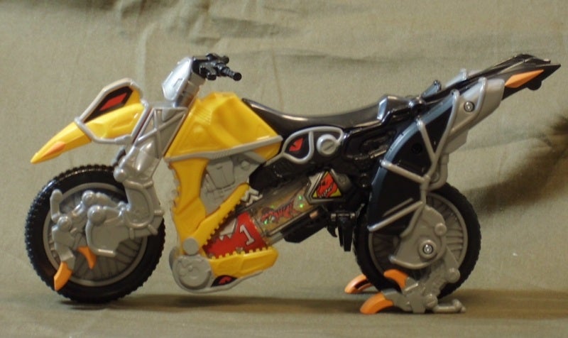 ディノチェイサー＆キョウリュウレッドセット（ディノチェイサー編