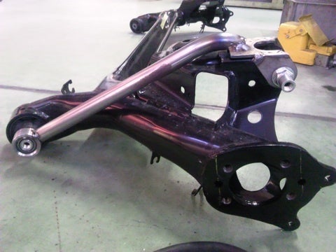 リアアクスルリジットKIT for ZVW30プリウス 予約受付開始