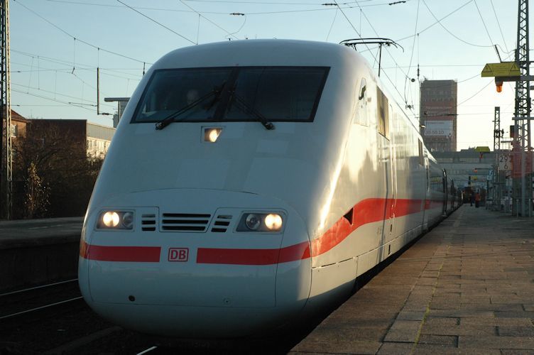 編成案内】 Nゲージ フライシュマンのICE1 | エルマートレインのブログ