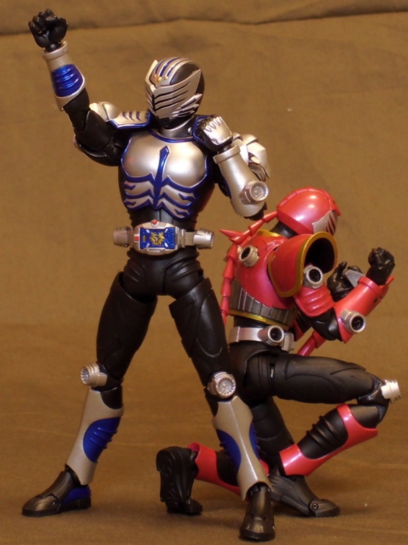 S.H.Figuarts 仮面ライダータイガ | といず・くろすおーばー！