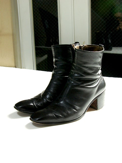 サンローランヒールブーツ比較! ジョニーとザブリスキーYVES SAINT
