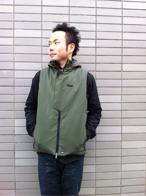 tilak Ventile Hood Vest Olive/やっぱり冬はレイヤードスタイル | doo