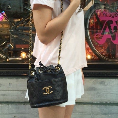 Vintage Chanel ミニ巾着ショルダーバッグ | Vintage Brand Boutique