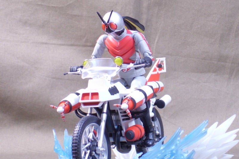S.H.Figuarts 仮面ライダーX&クルーザーセット | といず・くろすおーばー！