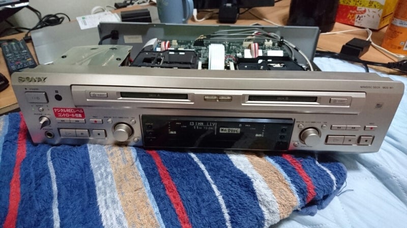 ドナー用に確保したジャンクなダブルMDデッキSONY MDS-W1は、動作良好