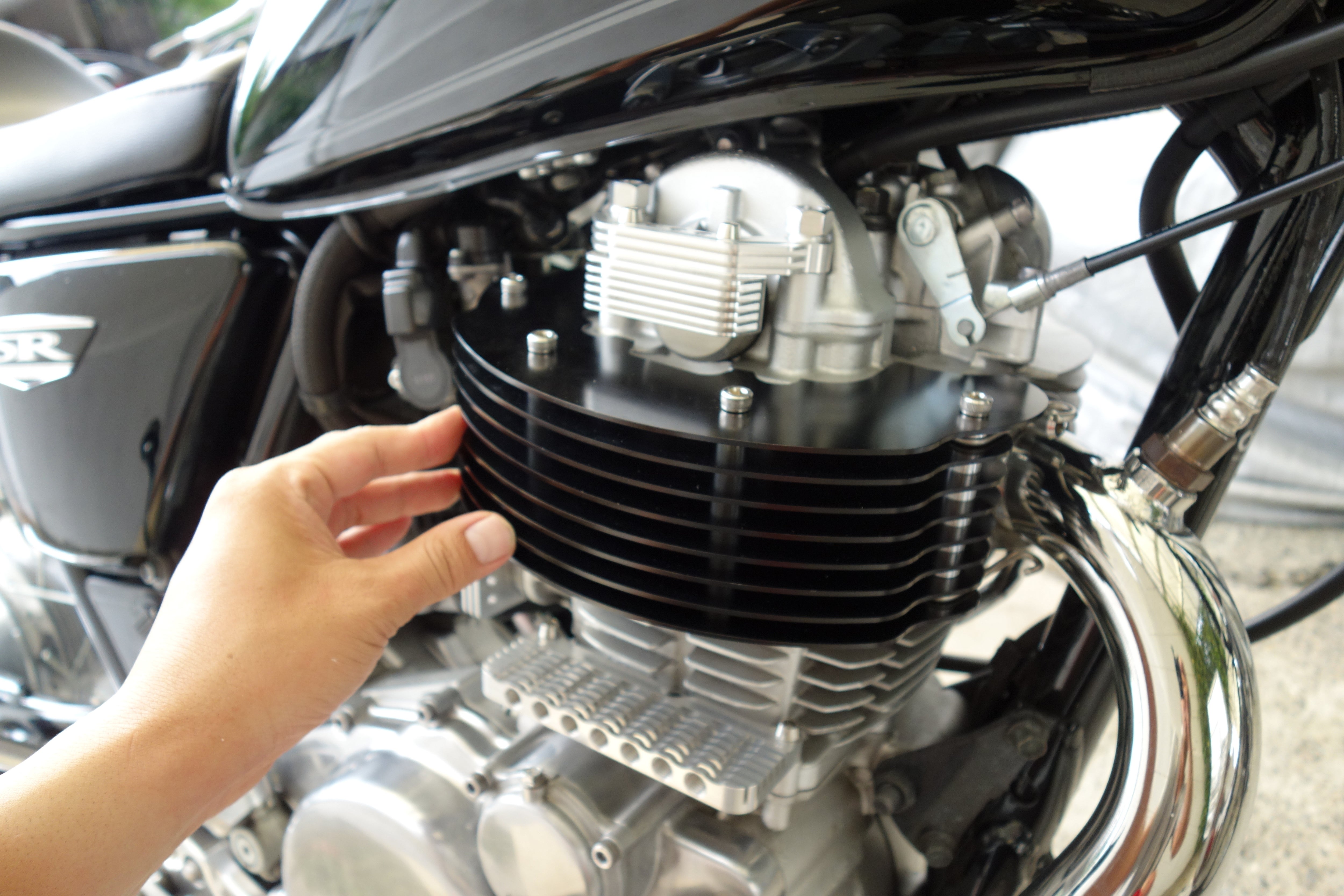 SR400 FI その46 ビッグフィン装着が | 斉藤さんのブログ