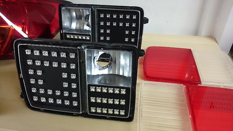 エブリィ テールランプの殻割のみ テールランプから割り（スズキ