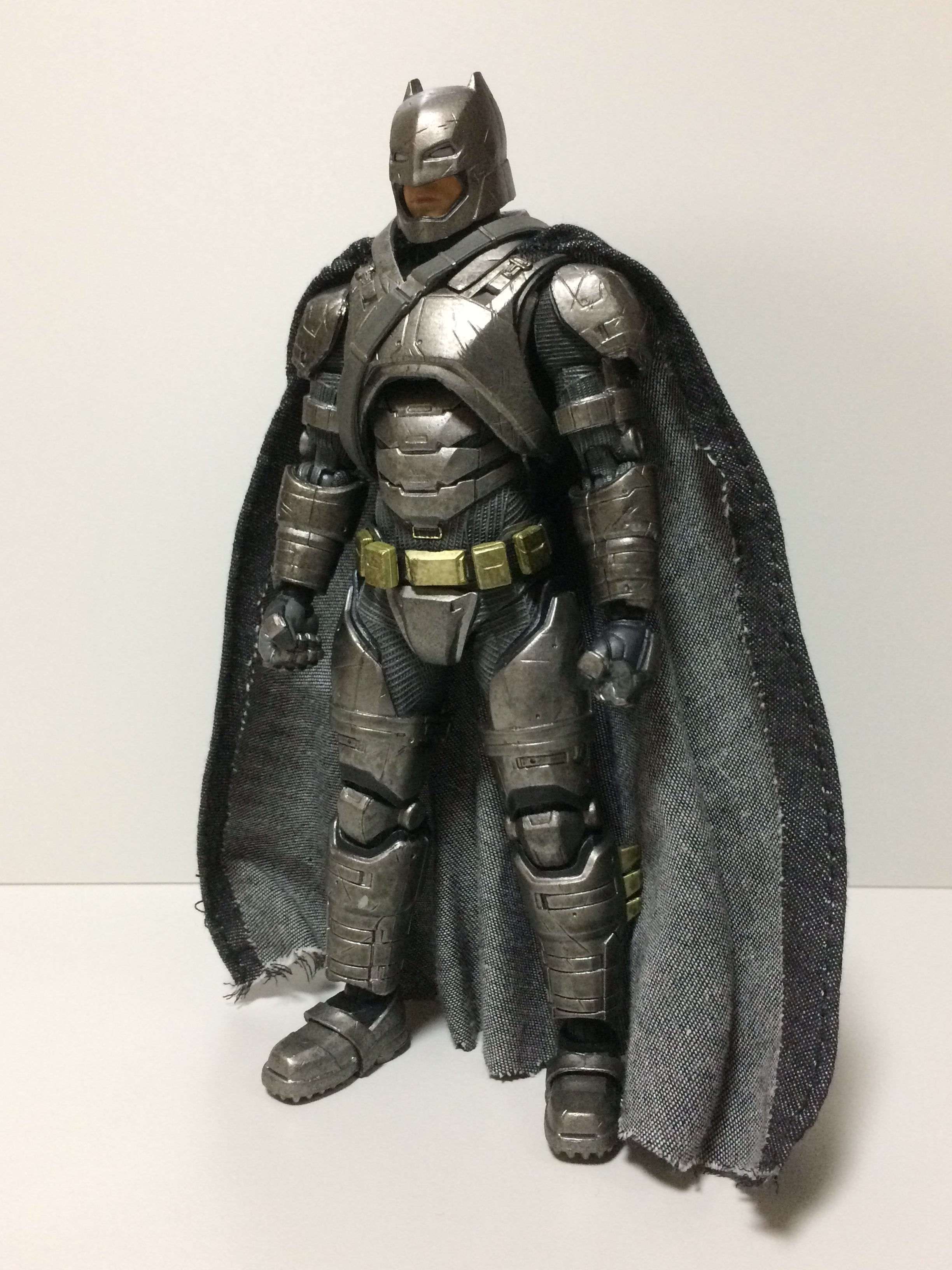 MAFEX ARMORED BATMAN（アーマードバットマン）レビュー カスタムあり