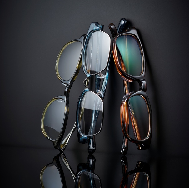 本物”にこだわる「JINS DESIGN LAB.」の美しきアイウエア｜Pen Online