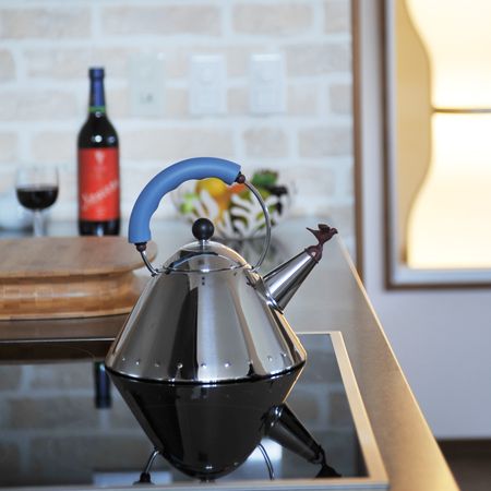 ALESSI バードケトル | 岡山拠点のトミヤコーポレーション公式ショップ