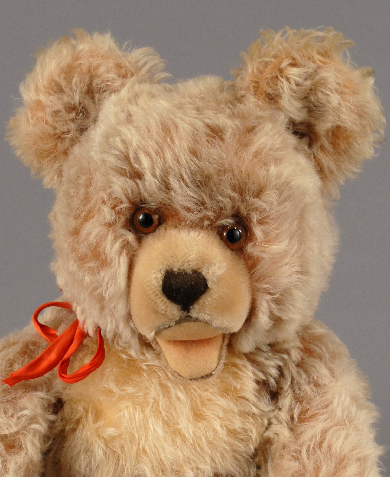 Steiff Zotty Bear — Carmel Doll Shop