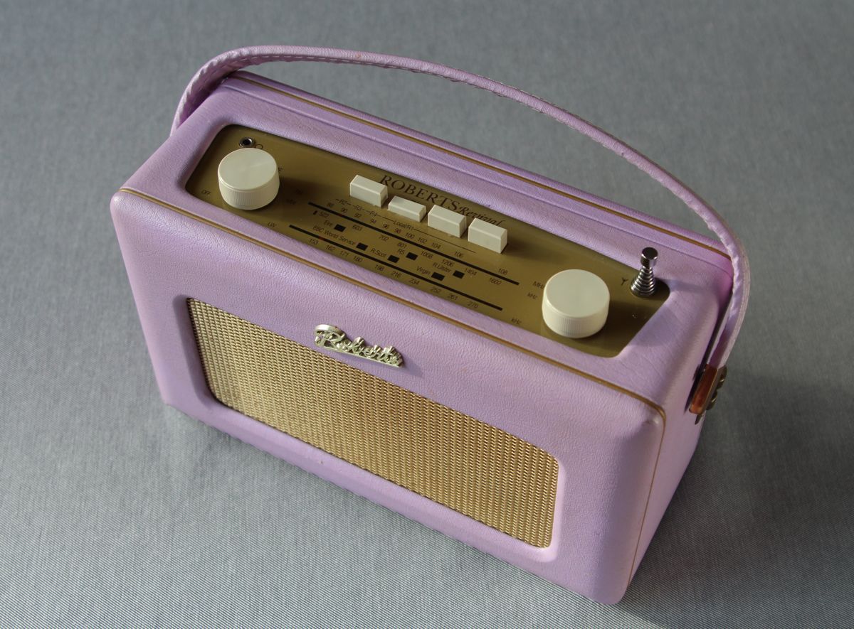ROBERTS R250 REVIVAL RADIO LILAC - Radio Retro