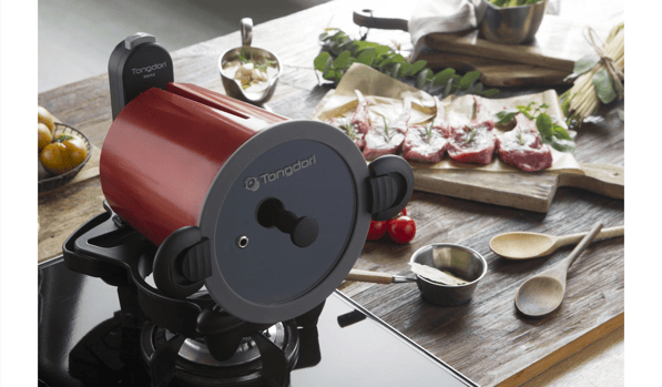 回る鍋！トンドリオーブンで脂を落としてスチームグリル！お肉料理を各