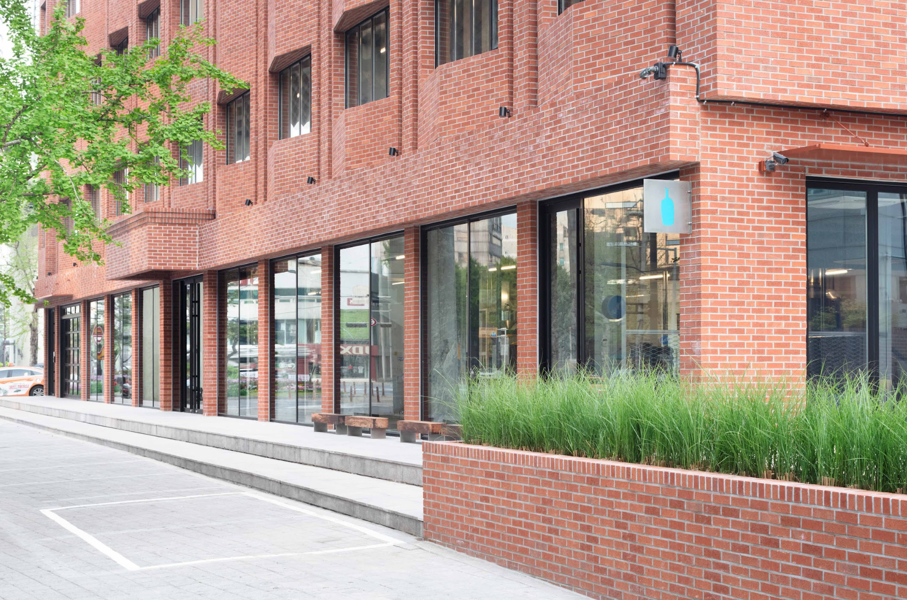 BLUE BOTTLE COFFEE in KOREA