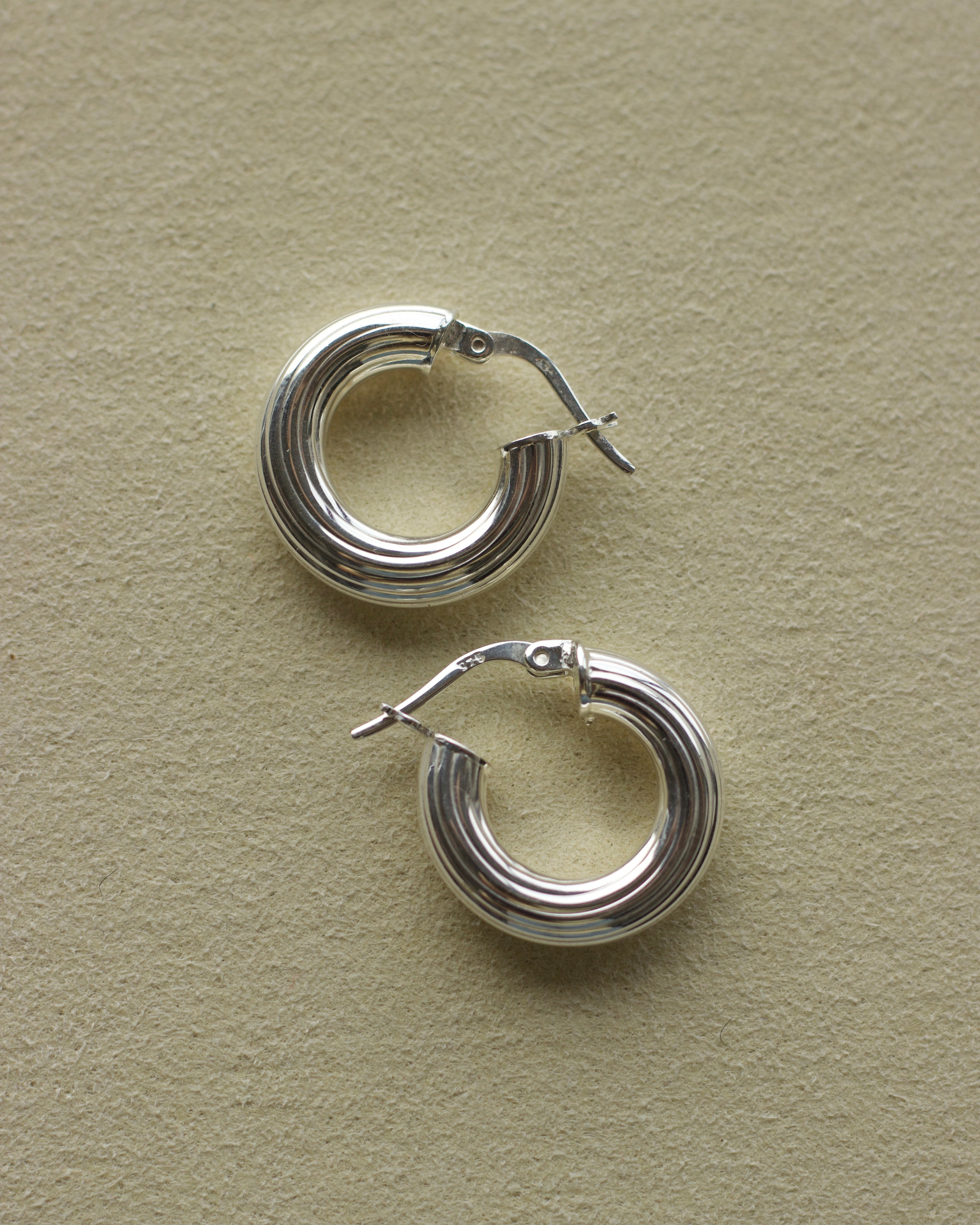 Vintage] Silver Lined Hoops | シルバー925ピアス | ビンテージ