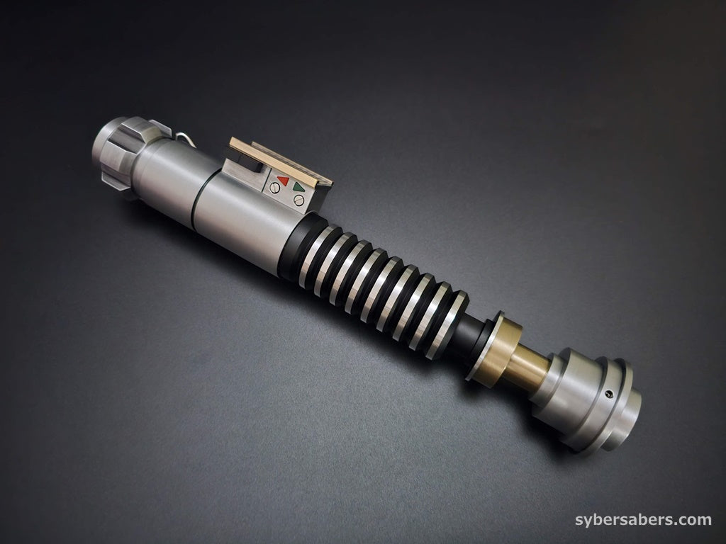 ELF SABERS MANDALORIAN HERO カスタムライトセーバー | SYBERSABERS