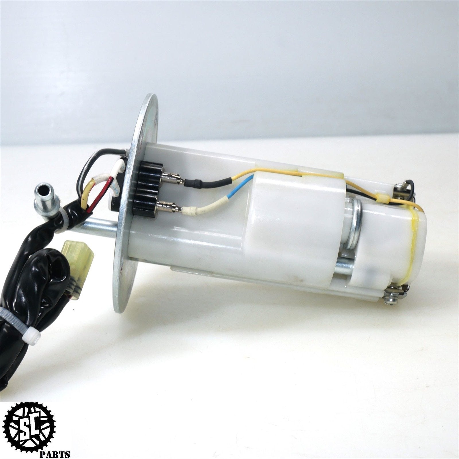 2022 16-23 KAWASAKI NINJA ZX14R FUEL PUMP 49040-0024 K55
