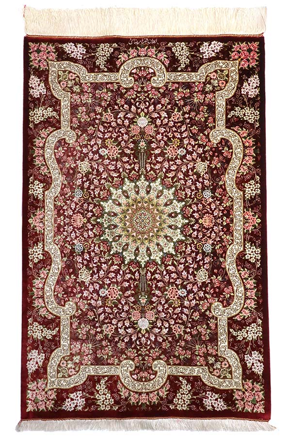 ペルシャ絨毯 クム産 ラザイ工房 シルク 約77cm x 119cm｜SATHI RUGS