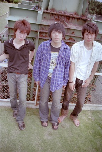 ドイツオレンジ シングルCD「ELLE / 2月11日」 アーティスト写真