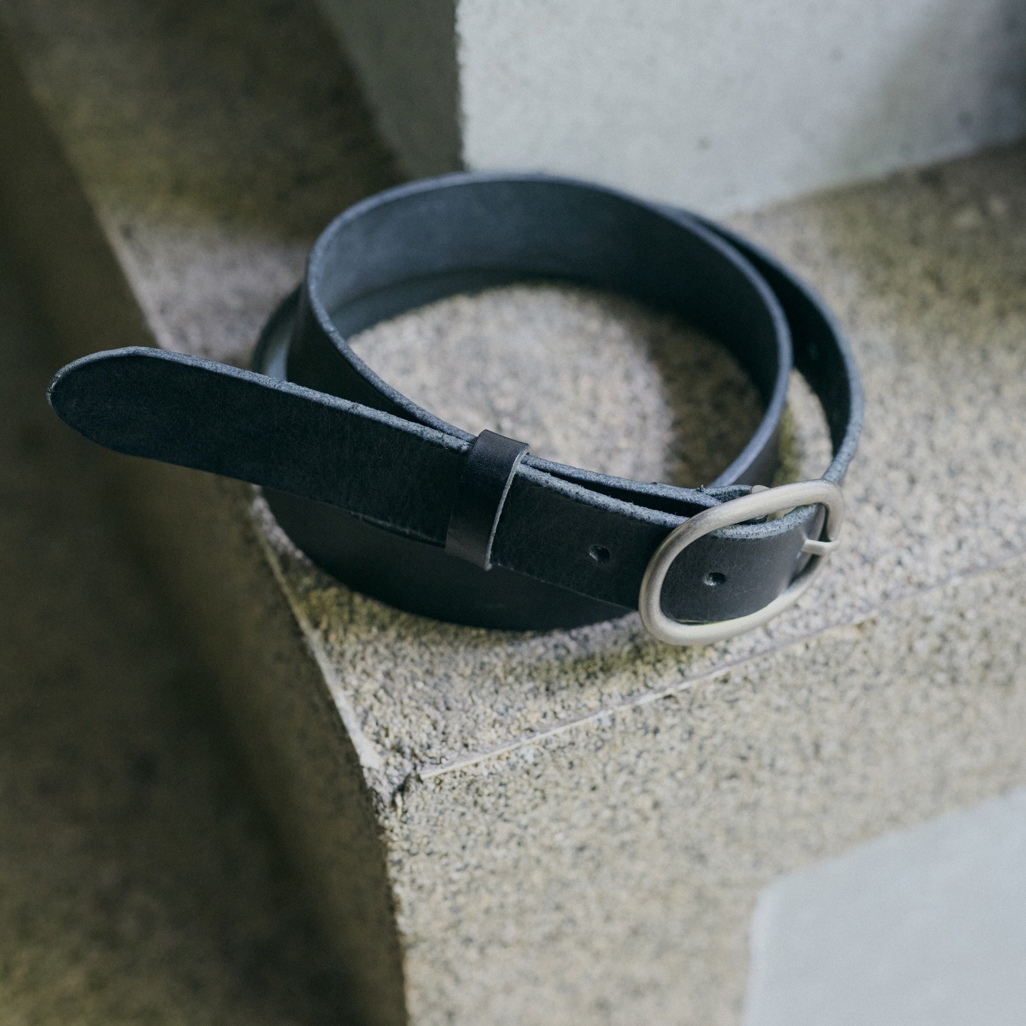 collab Roundバックルレザーベルト