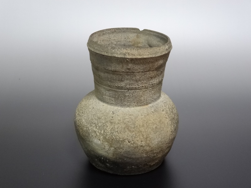 須恵器 波状文長頸壺 仙遊洞