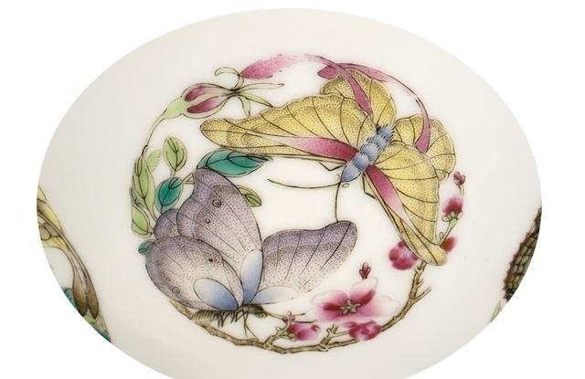 粉彩蝶々花樹紋杯 一対 雍正御製 款 清時代 擺件 中国古玩 中国美術