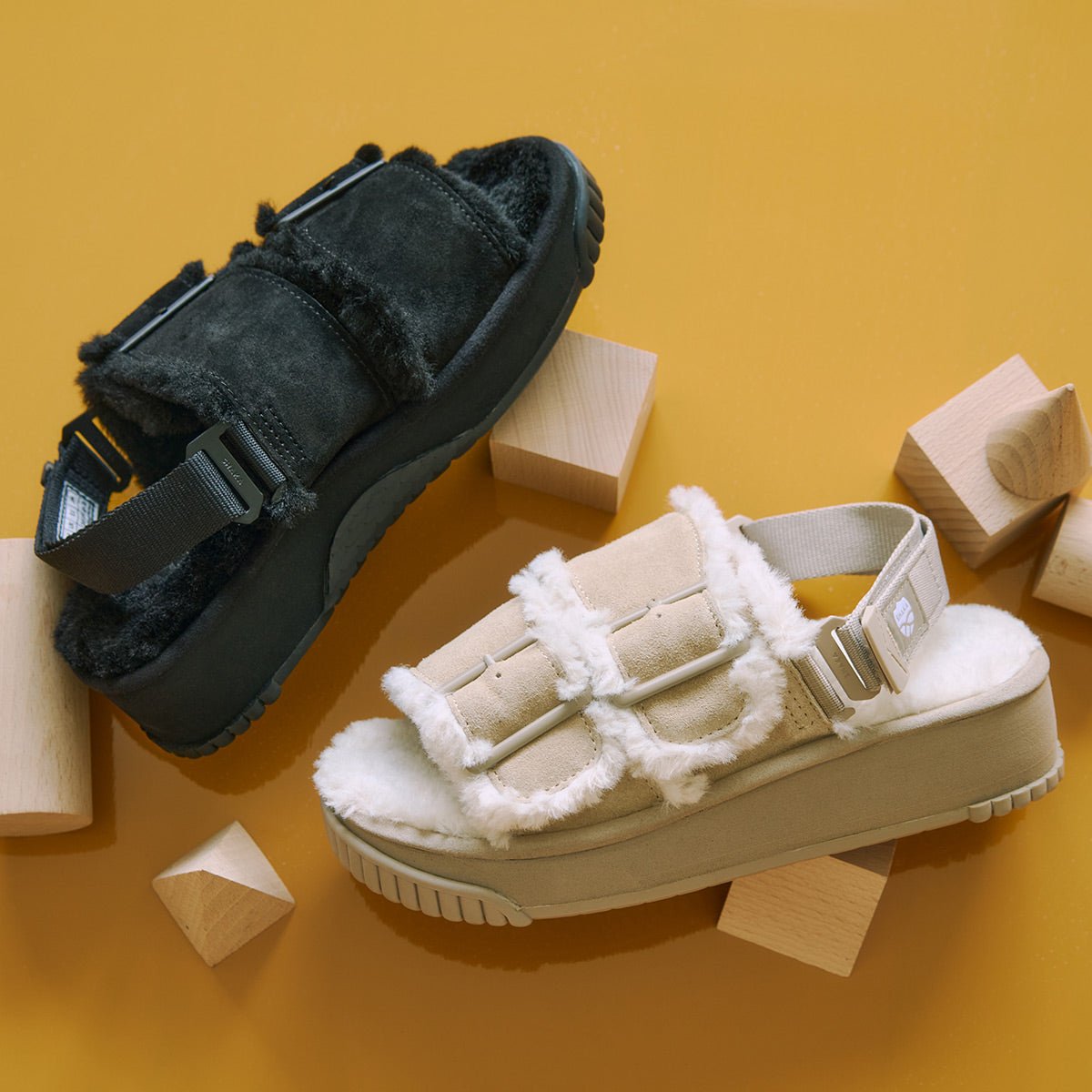 SHAKA 厚底 ファー サンダル WEEKENDER MOUTON PLATFORM [レディース