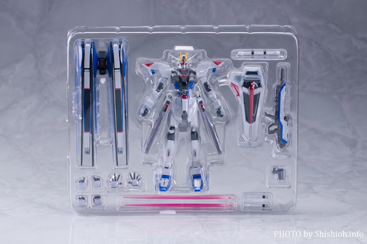 L ROBOT魂　機動戦士ガンダムSEED FREEDOM 8点セット 各種武装の展開や変形ギミックも！『機動戦士ガンダムSEED FREEDOM