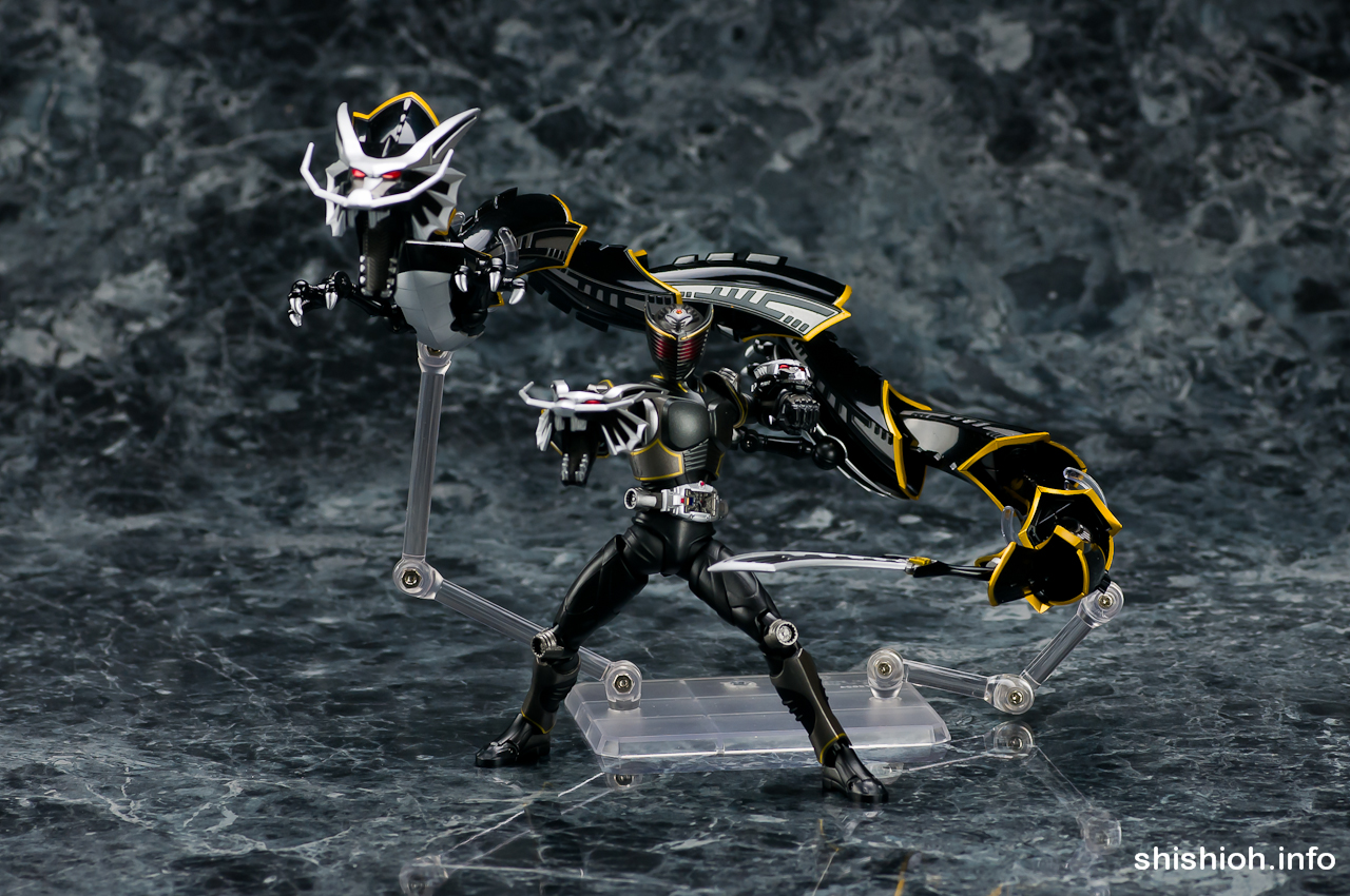 レビュー】 バンダイ 魂ウェブ商店 S.H.Figuarts 仮面ライダーリュウガ