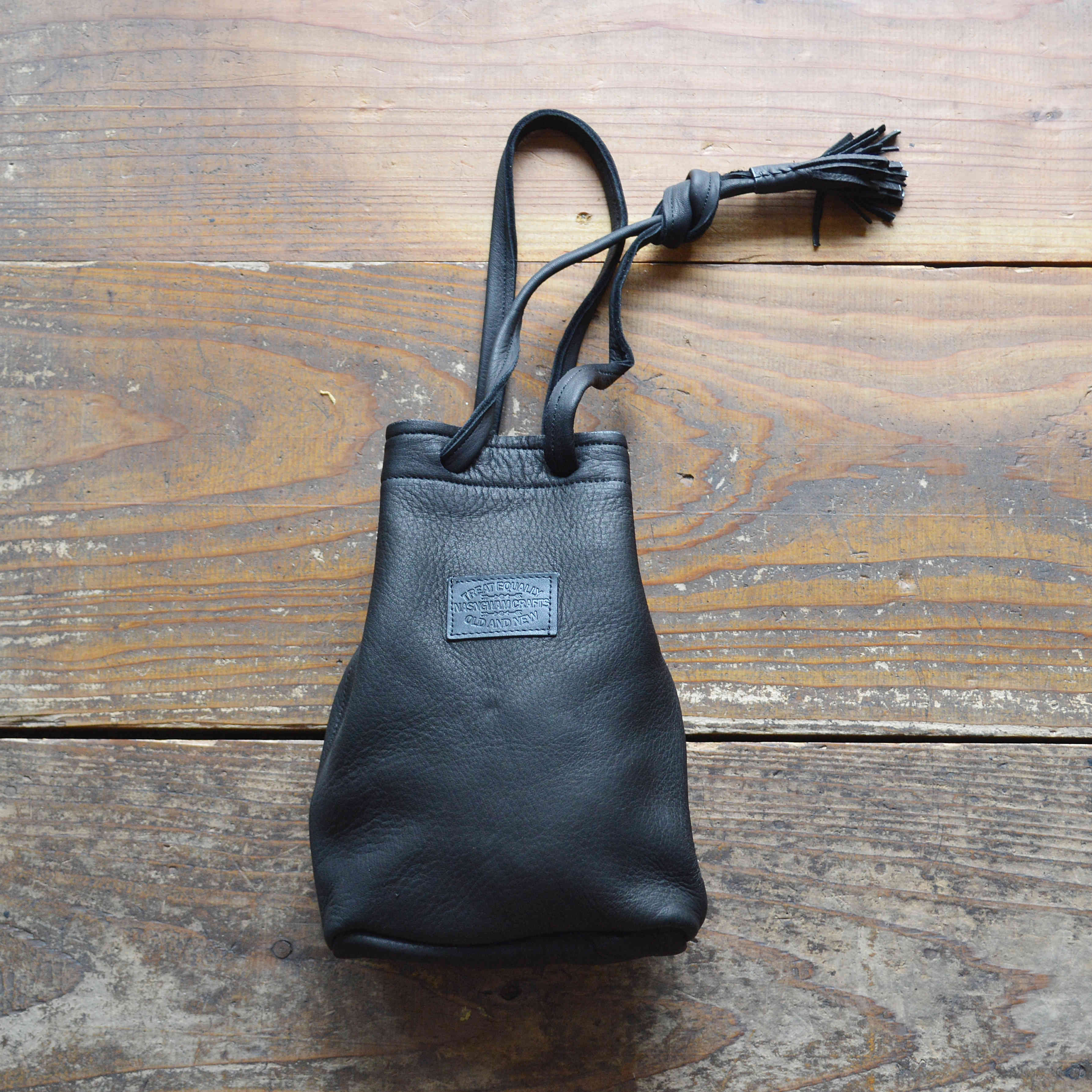 Nasngwam.×early morning / DEARSKIN WHISKY BAG (BLACK)