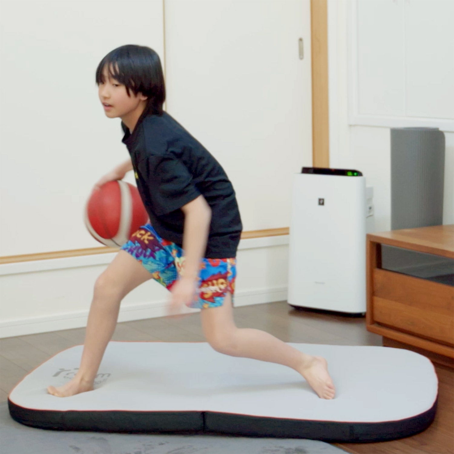 room-b-23_3f7abe82-e072-484c-