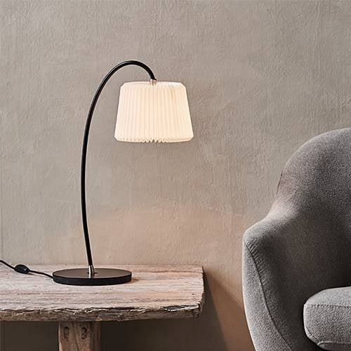 SNOWDROP TABLE Plastic ホワイト H480〜570mm - YAMAGIWA OnlineStore