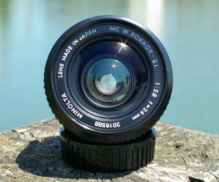 Minolta MC W.ROKKOR-SI 24mm/F2.8: 趣味の部屋