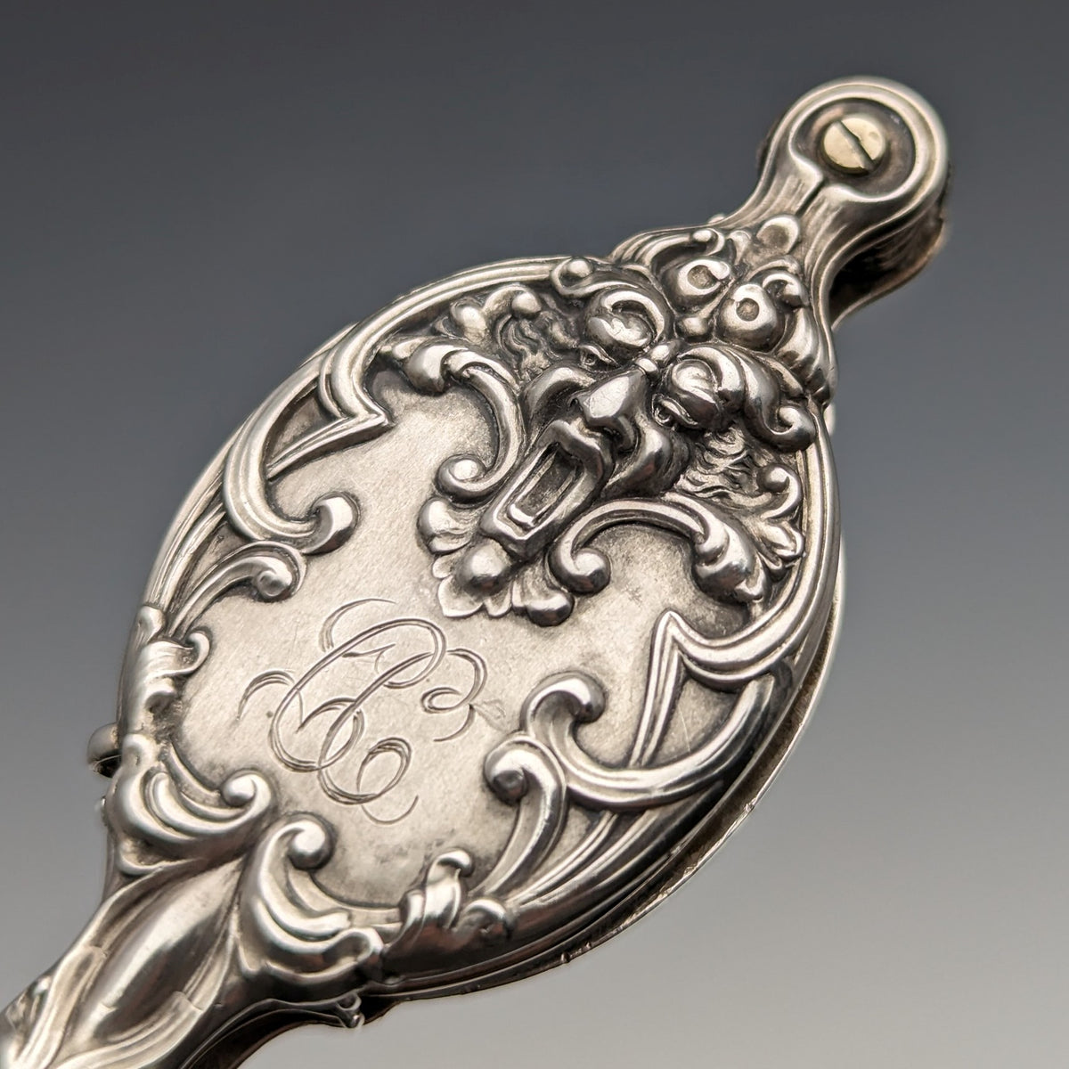 米国アンティーク 純銀製 アール・ヌーヴォー装飾 携帯用折りたたみ式