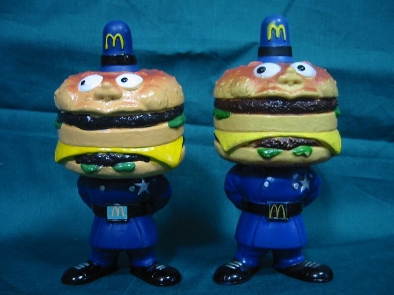 ビッグマックポリス」マクドナルド本物とパチ物の見分け方 | ソフビ
