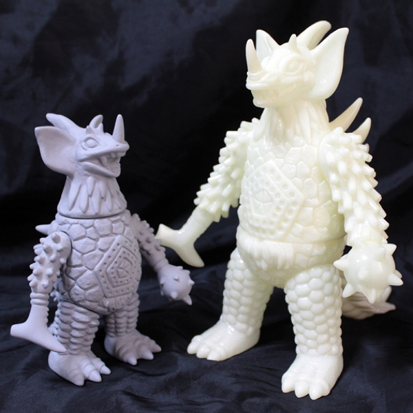 スクープ！ ブルマァクが気になる［リトル怪獣シリーズ］をスタート