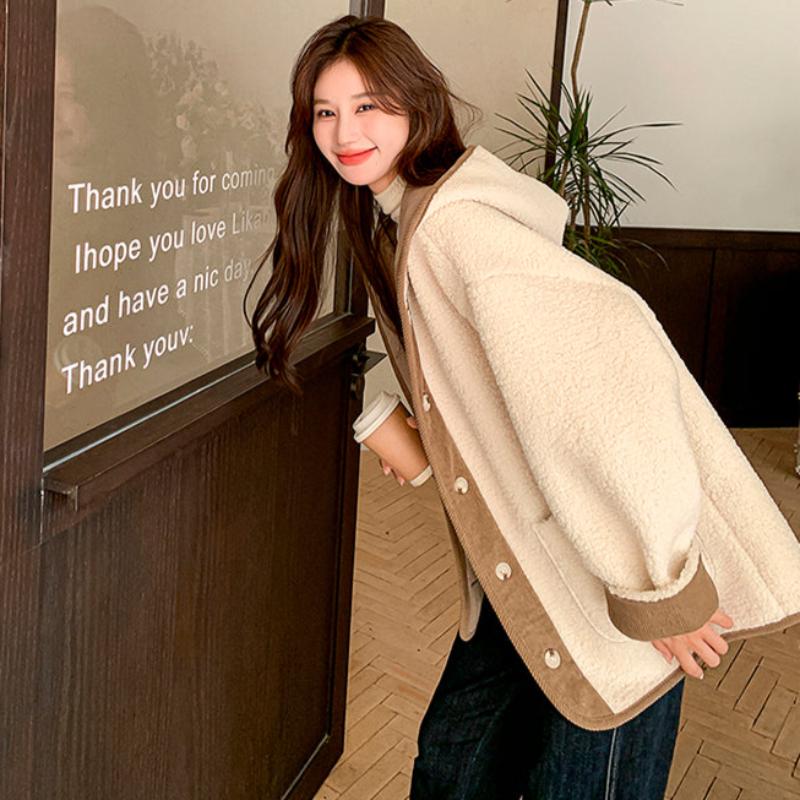 フード付きラムウールボアコート（ベージュ）秋/冬 ふんわり暖か