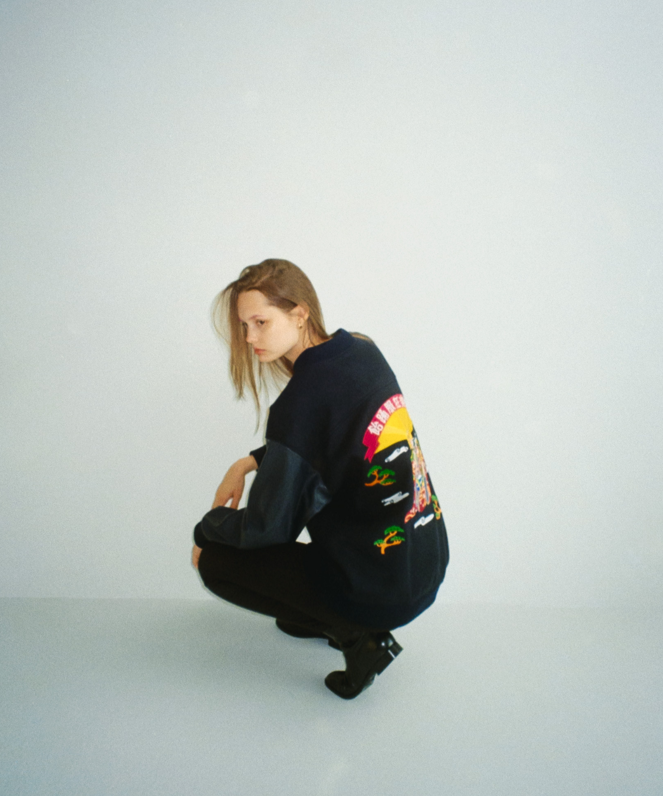 ≪通常販売≫“ 飴踊服 狂楽園 ” STADIUM JUMPER『巳』 – THE MUSEUM foufou