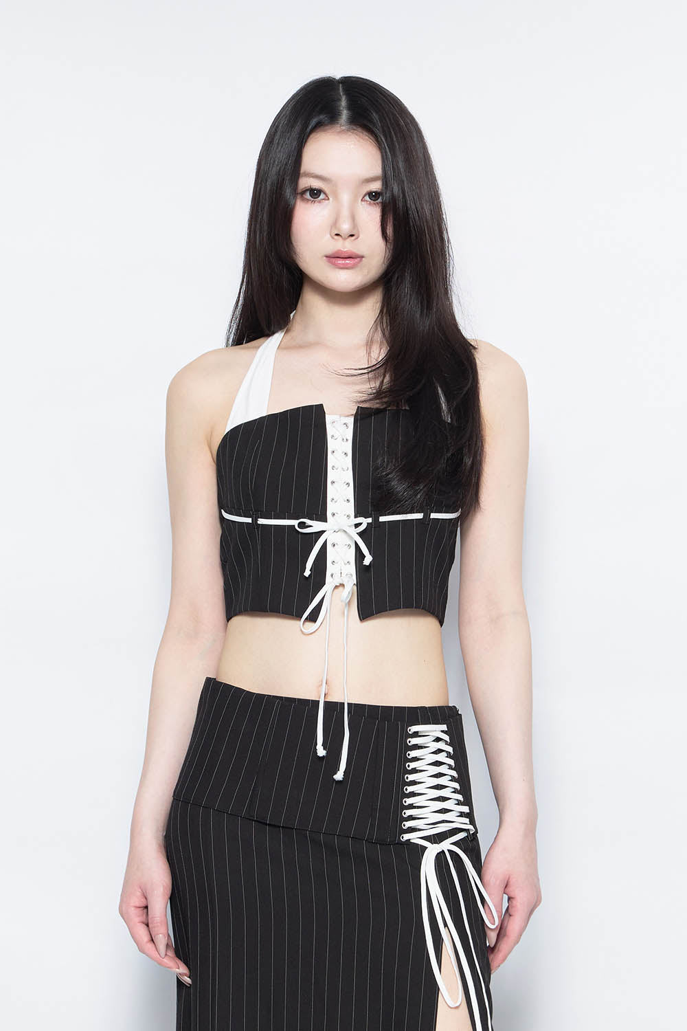 THEREDTHREAD / ザレッドスレッド】S lace up halter tops