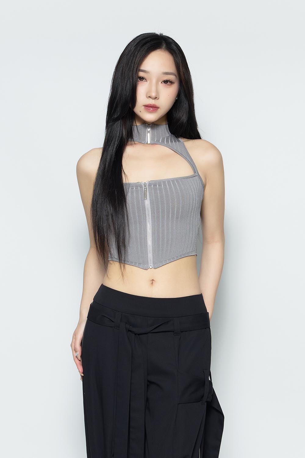 THEREDTHREAD / ザレッドスレッド】S asymmetric zip up tank