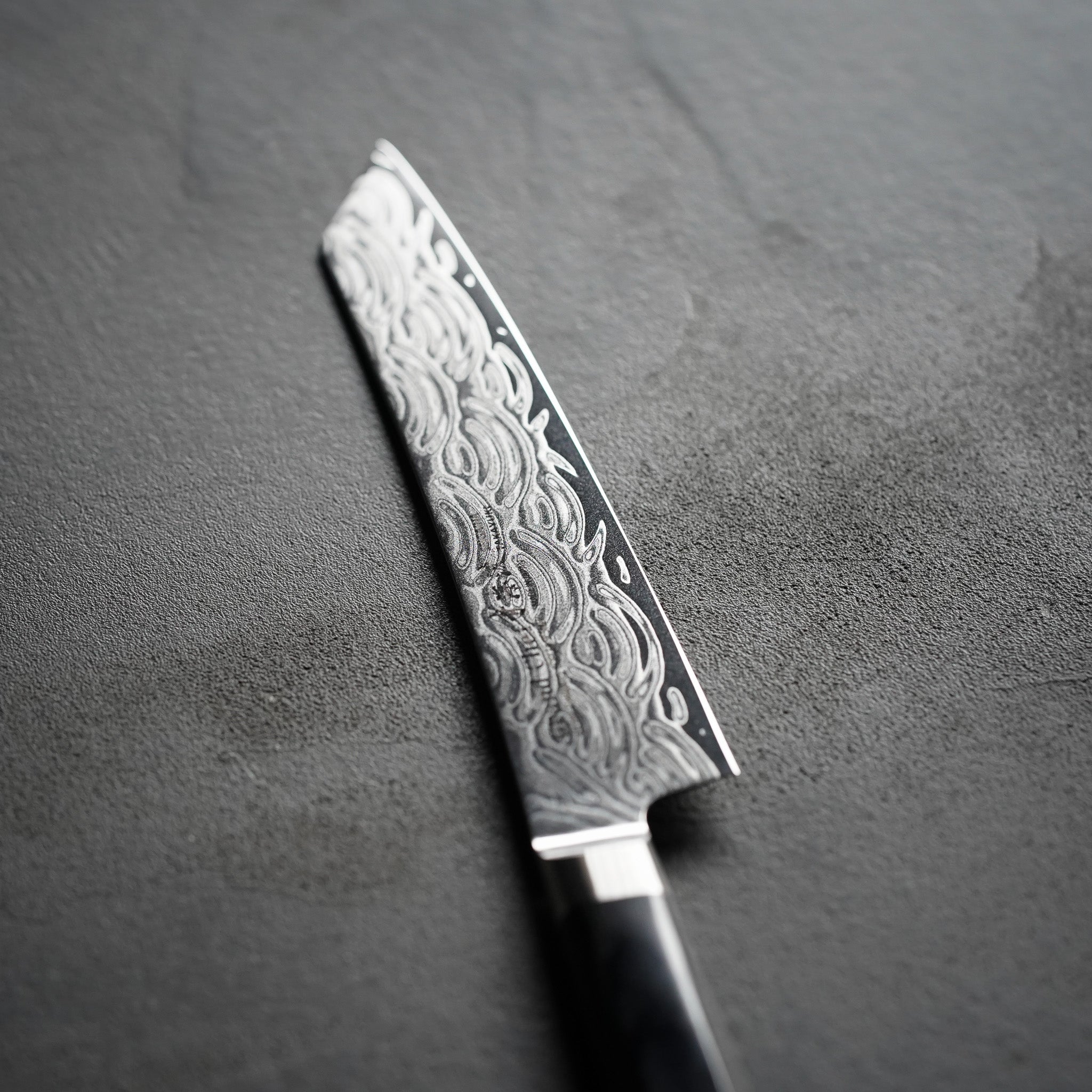 ペティナイフ 剣型 150mm ダマスカス模様 グランドシェフ青海波 | 堺